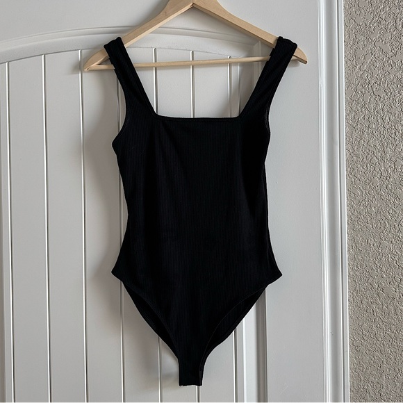 Forever 21 Black Tank Bodysuit. Size Medium. - Picture 1 of 3